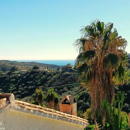 Casa Medina - Private With Terrace And Sea View, 25 Minutes From Malaga *